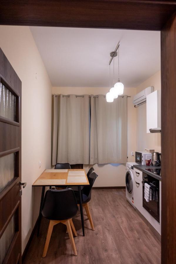 Design 1Bdr Apartment In Top Center - Free Parking София Экстерьер фото